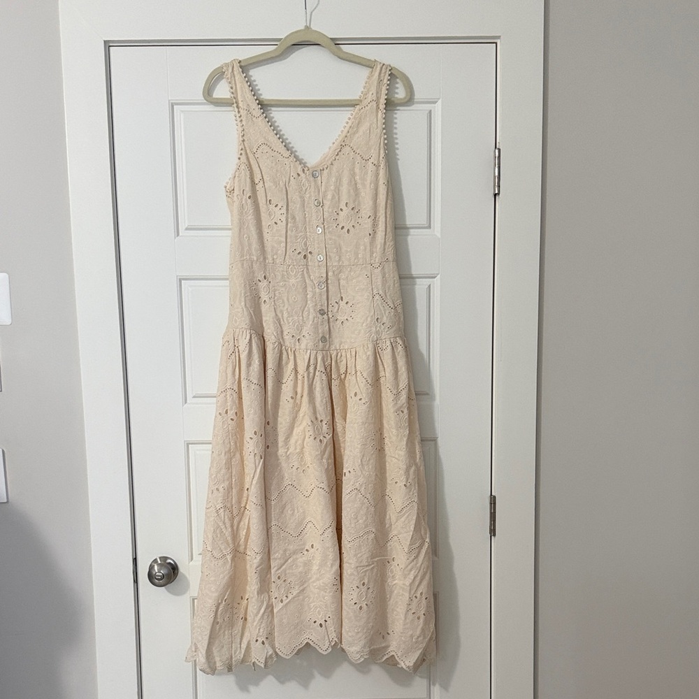 House of Harlow 1960 Beige Lace Midi Dress
